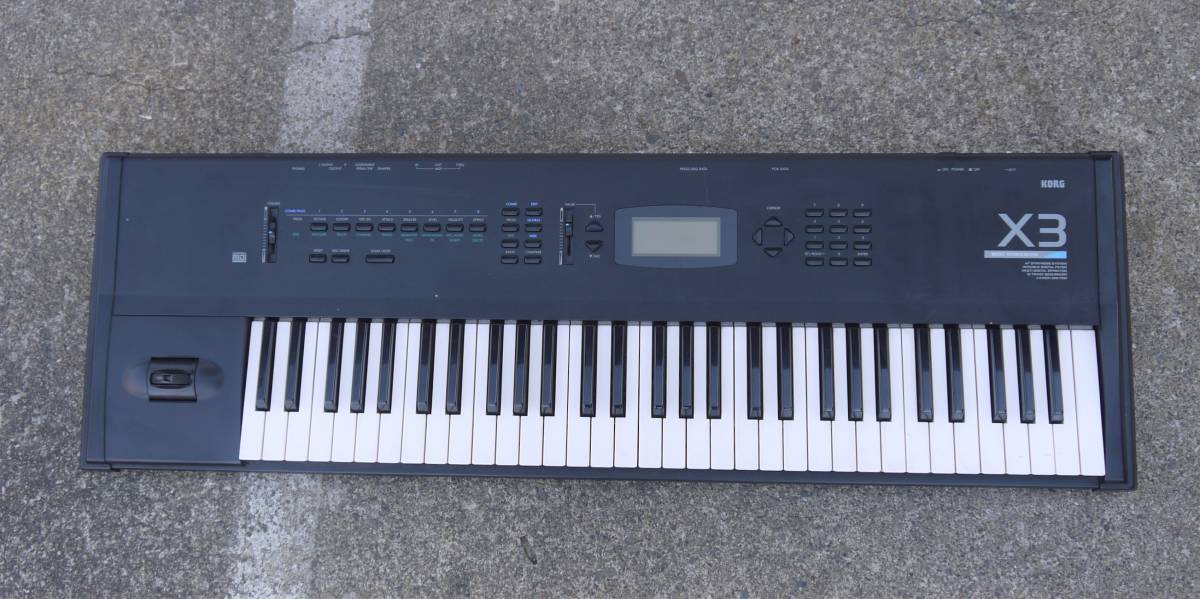 中古] KORG MicroStation 61鍵/コンパクトながらシーケンサーも内蔵