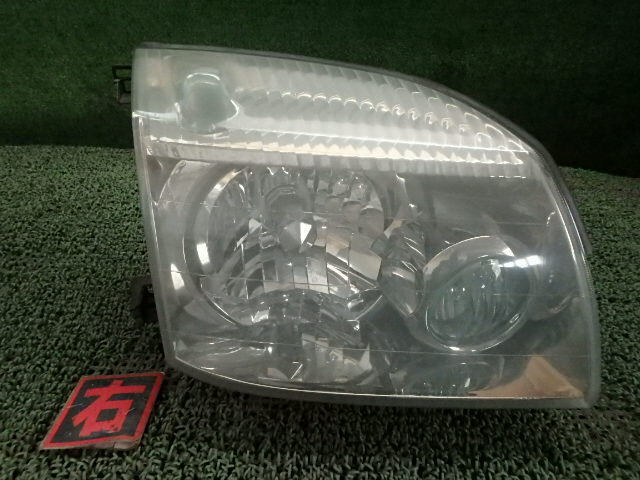 ☆★ H13年 エクストレイル TA-NT30 中期 右ヘッドランプ ＨＩＤ ICHIKO 1670 [ZNo:29006200]