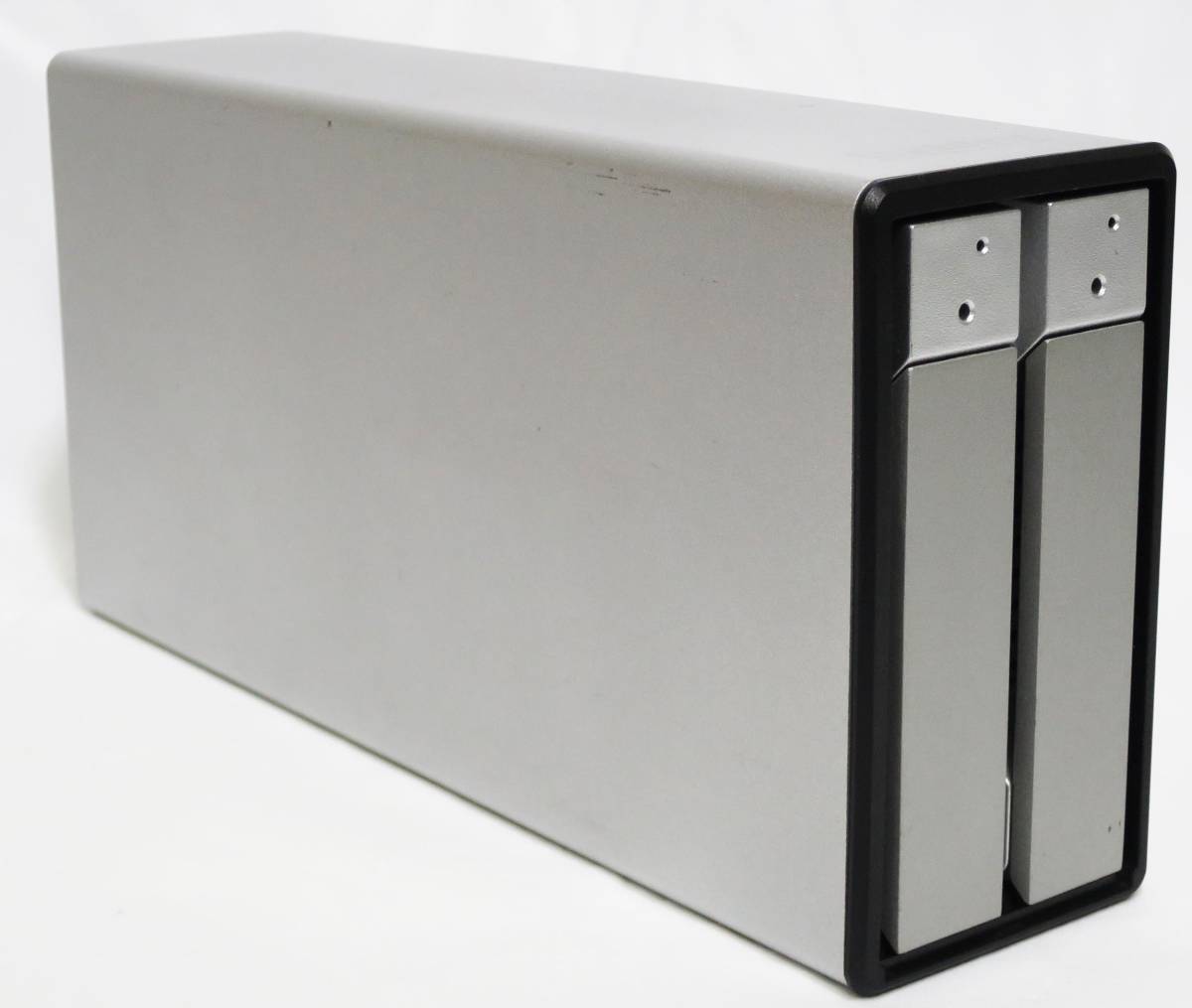 Stardom SOHOTANK ST2-TB Thunderbolt 2 Dual-Bay DAS Review
