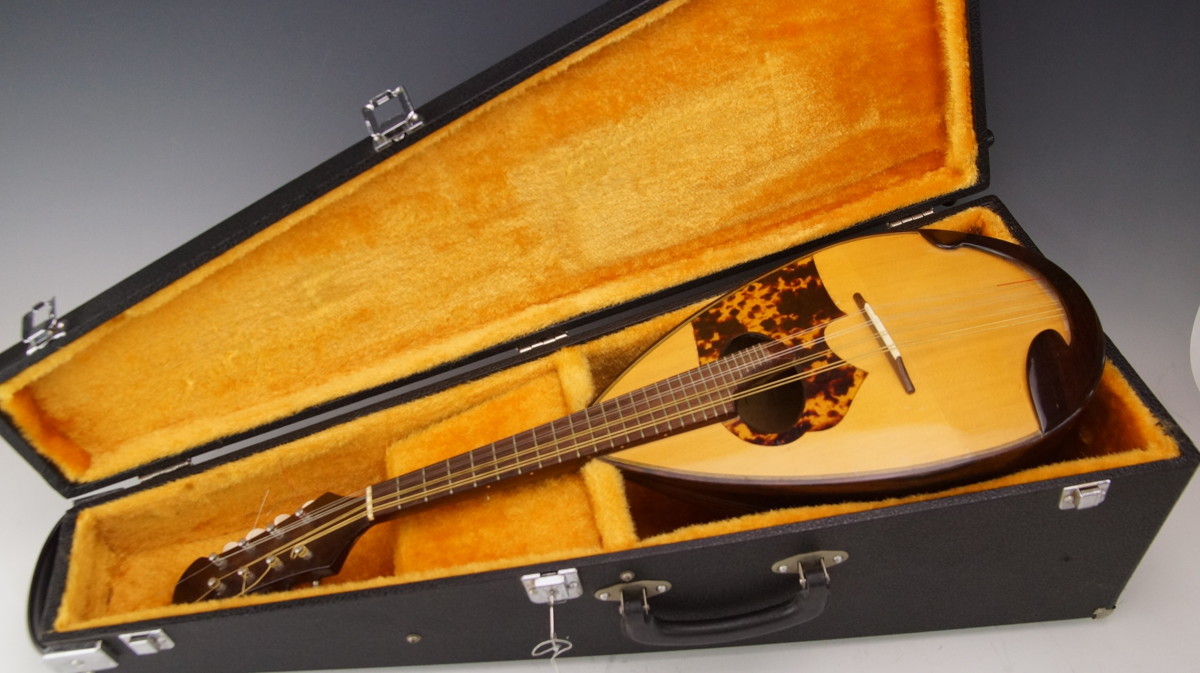 v141 石川捷二郎 国産手工品 S.Ishikawa No.60 マンドリン 1979年製 ハード