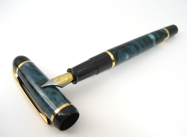 ●WATERMAN ウォーターマン 万年筆 マーブルグリーン 細字F 中古品●Ia125