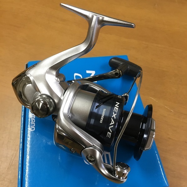 シマノ スピニングリールネクサーブC5000HG 糸無し 箱ダメージあり