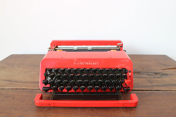 Olivetti オリベッティ タイプライター valentine バレンタイン 赤い