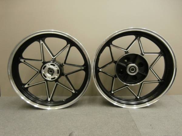限定1 黒 キャスト ホイール ゼファー1100/BEET Z1ハヤシZ2ナイン 750