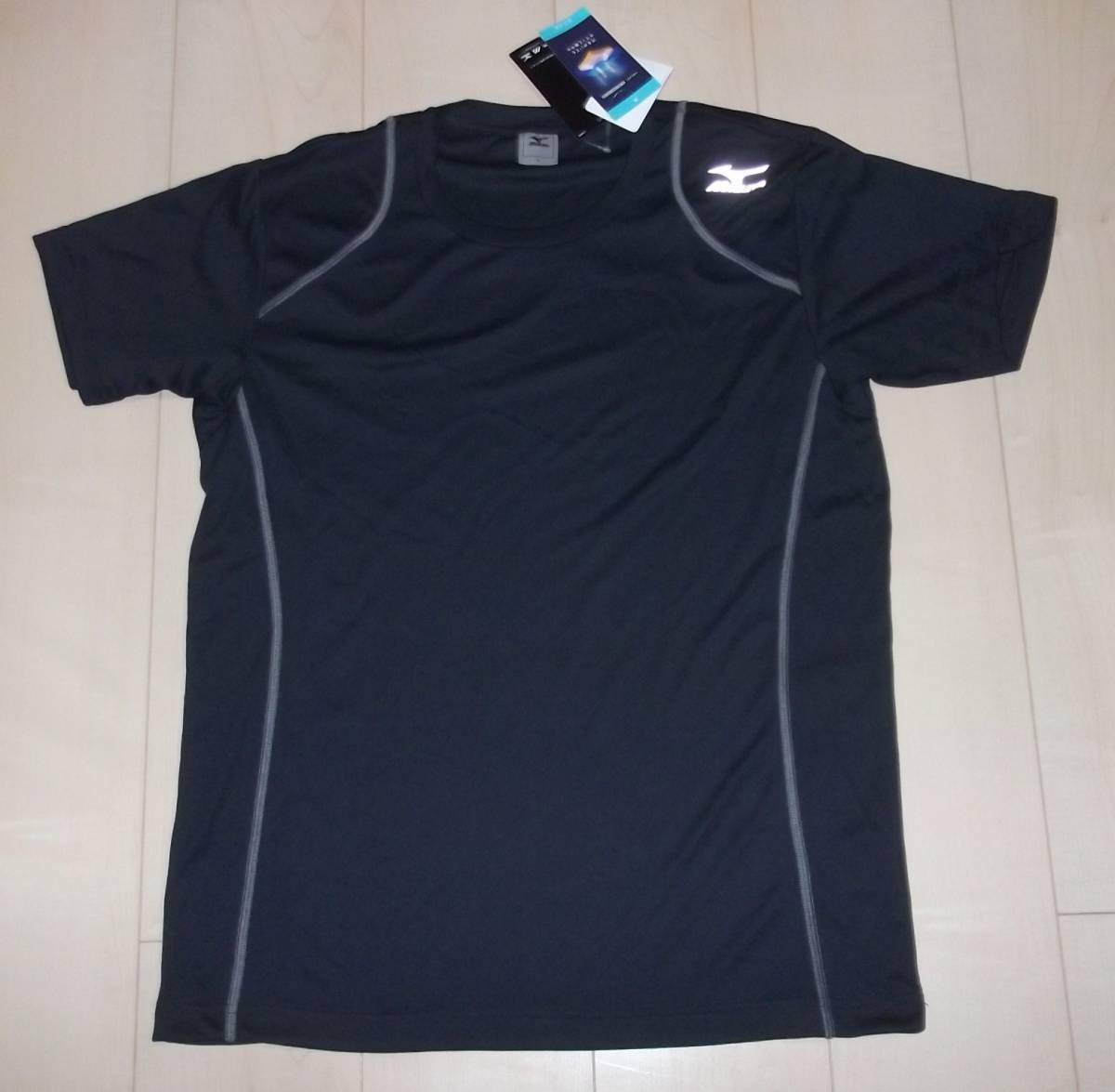 ミズノmizuno メンズ Dry半袖tシャツ 黒 サイズｌ 身長172 178 胸囲93 99 吸汗速乾 Lサイズ 売買されたオークション情報 Yahooの商品情報をアーカイブ公開 オークファン Aucfan Com