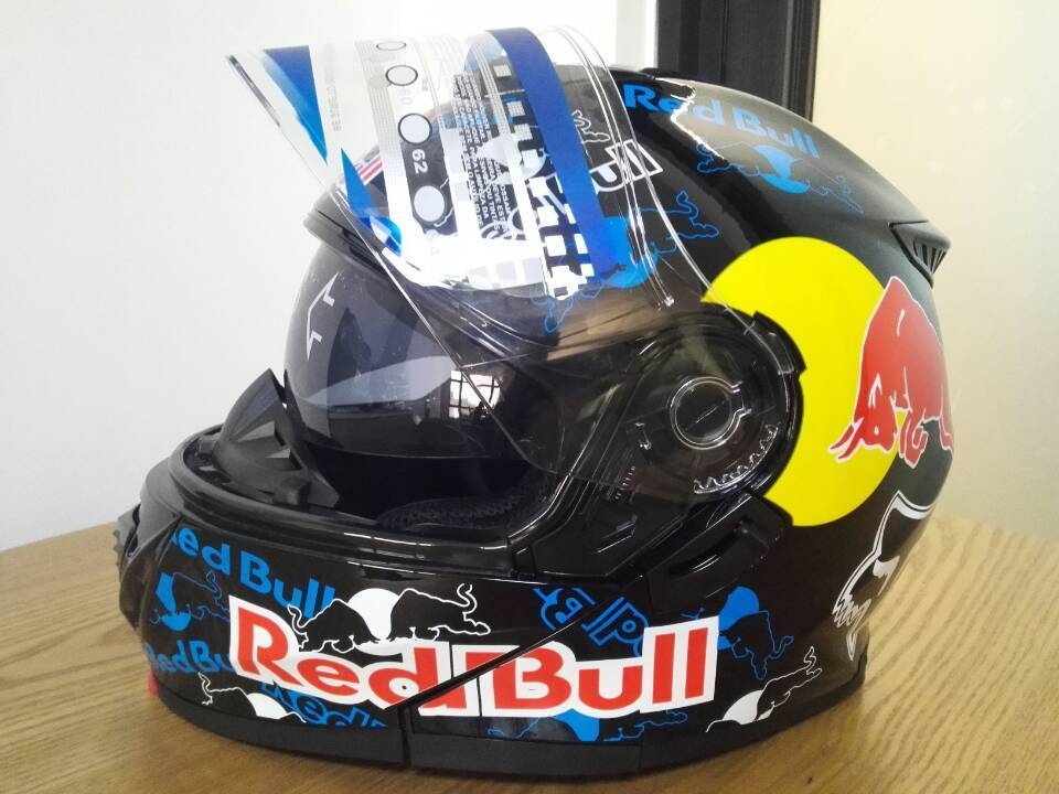 新入荷 RedBull 高級レンズ内蔵ダブルレンズフリップアップヘルメット