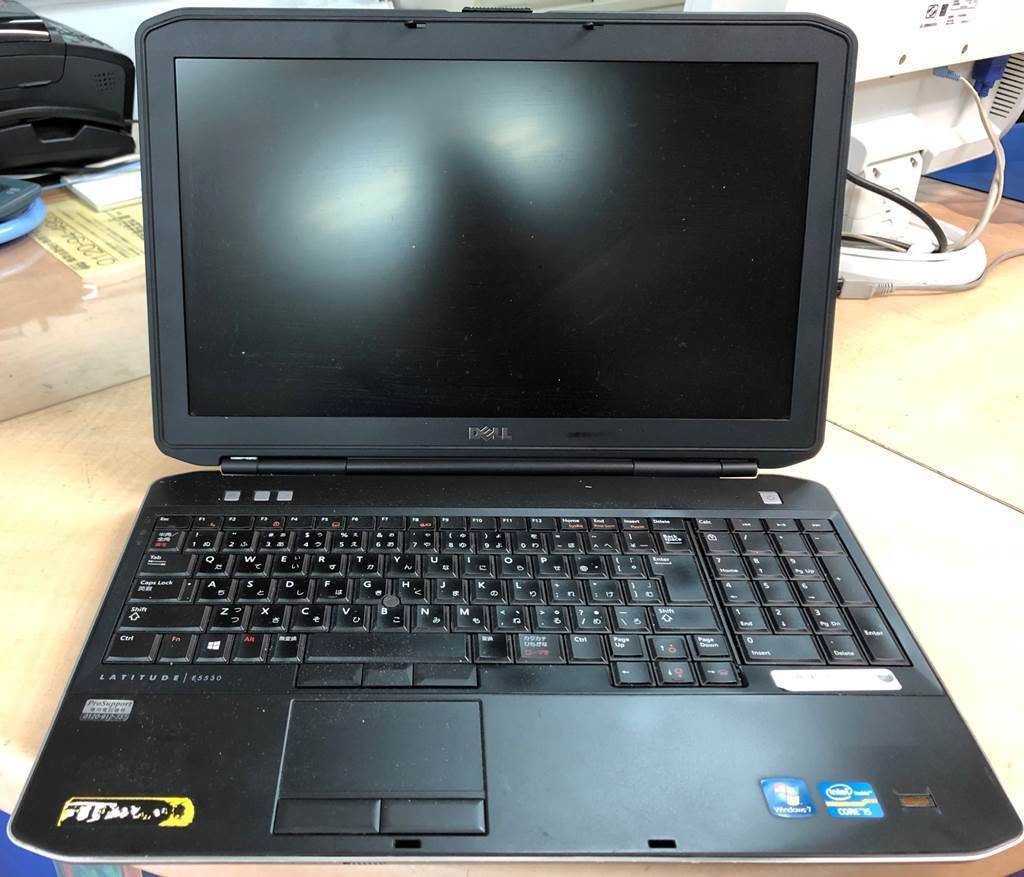 ☆ジャンク品☆DELL LATITUDE E5530(BIOSパス有/起動パス有）HDDなし
