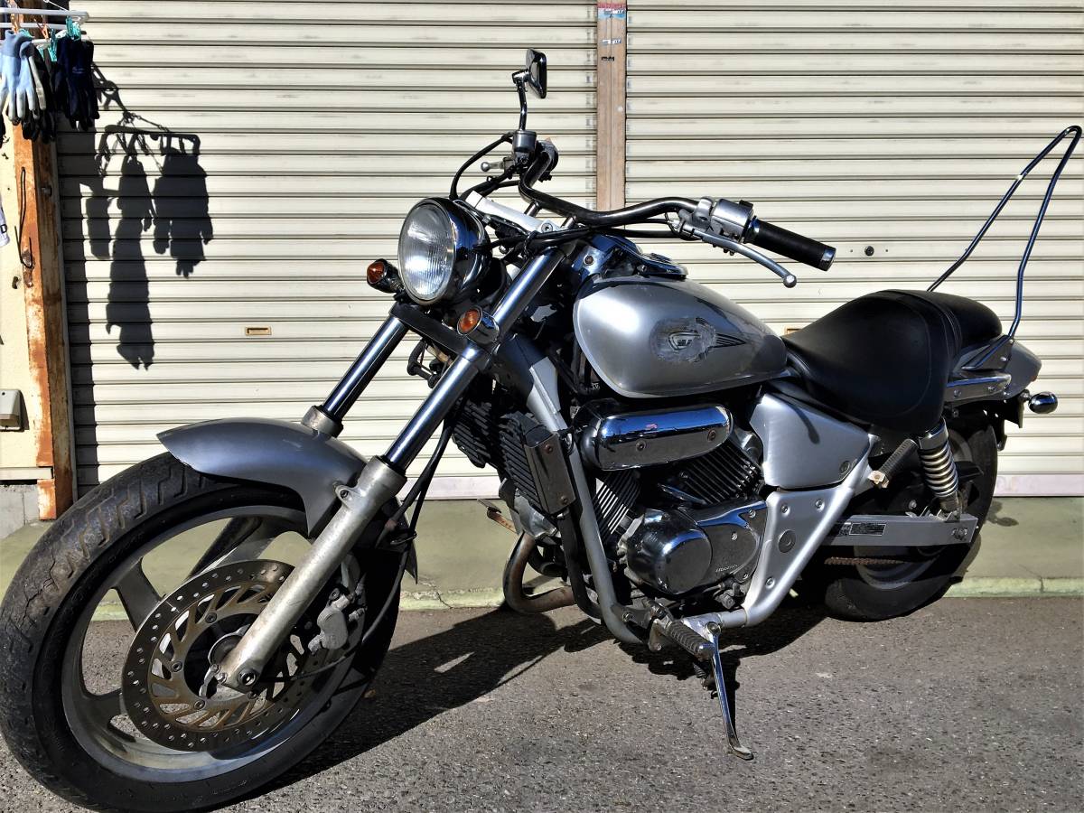MC29 ホンダ Vツイン マグナ シルバー ノーマル車 業者価格にて陸送 