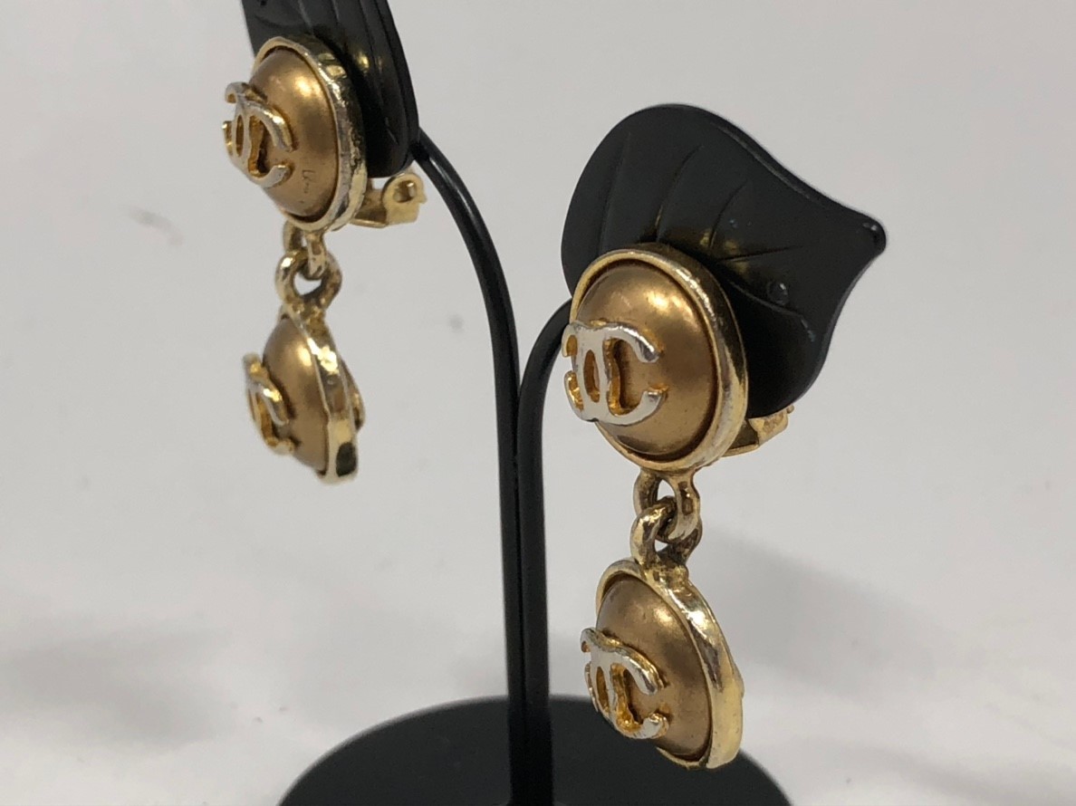 CHANEL♪シャネル♪イヤリング♪アクセサリー♪ココマーク♪ヴィンテージ♪ゴールドカラー♪コンパクト♪ぶら下がり♪100円スタート_2