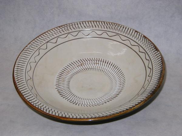 小鹿田焼「丸鉢（トビカンナ）８寸５分」