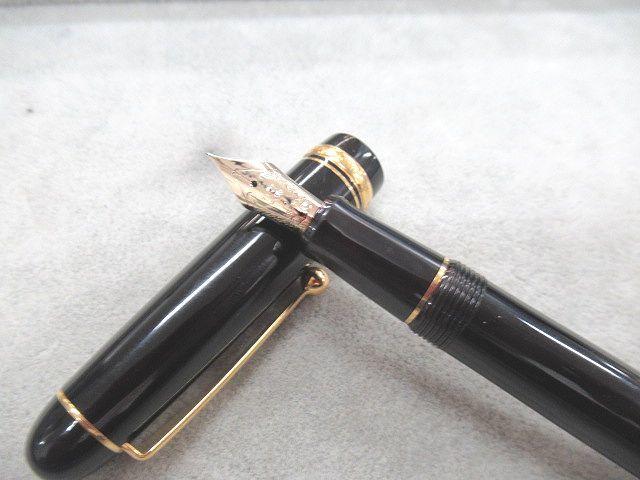 パイロット 万年筆 細字F 14K-585 廃盤品