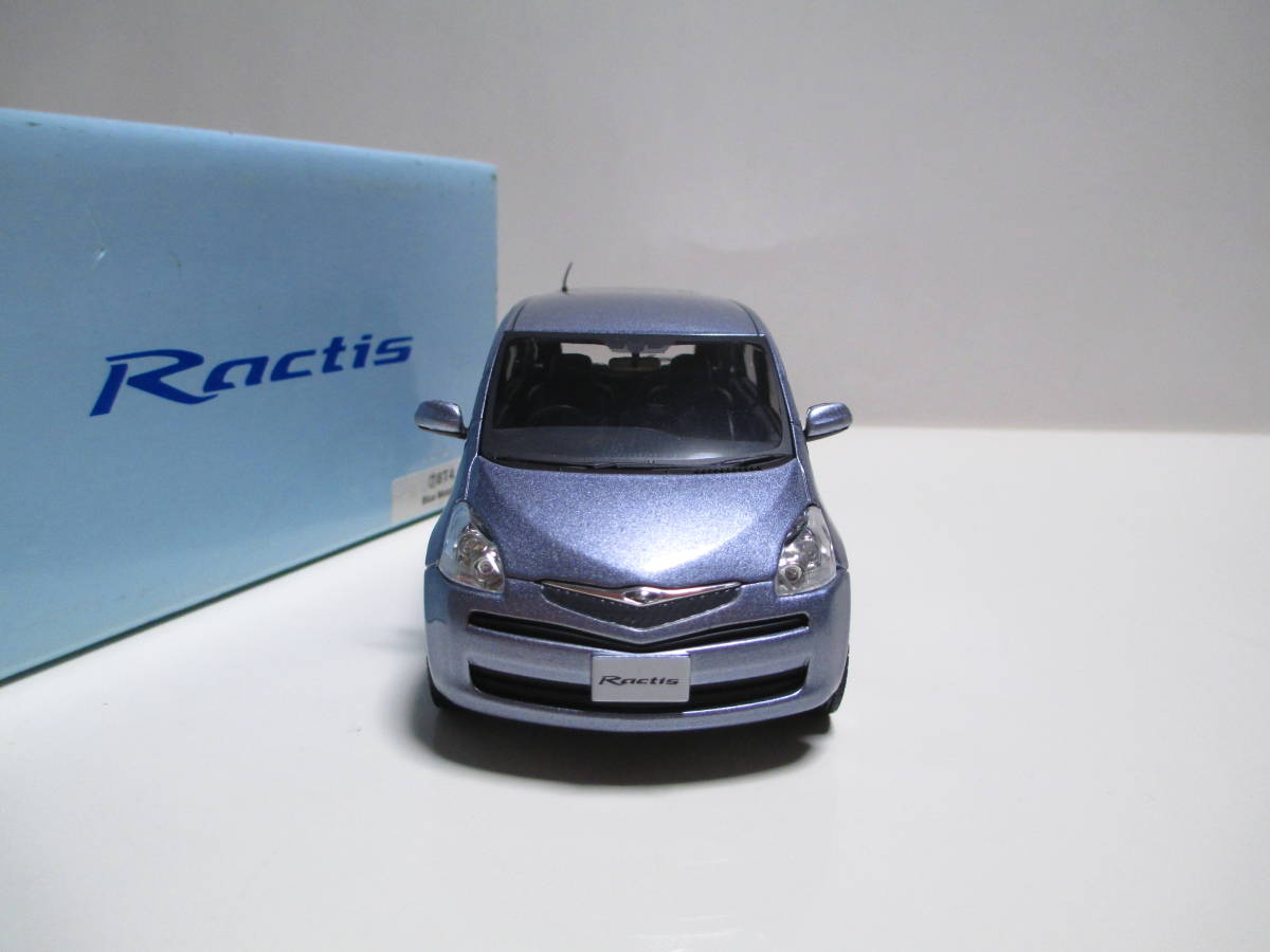 非売品 トヨタ 1⁄30 初代ラクティス カラーサンプル ミニカー | Ractis 