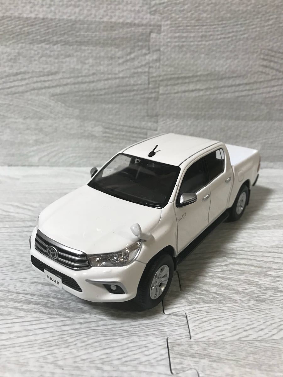 ミニカー 色見本 ハイラックス 模型・プラモデル