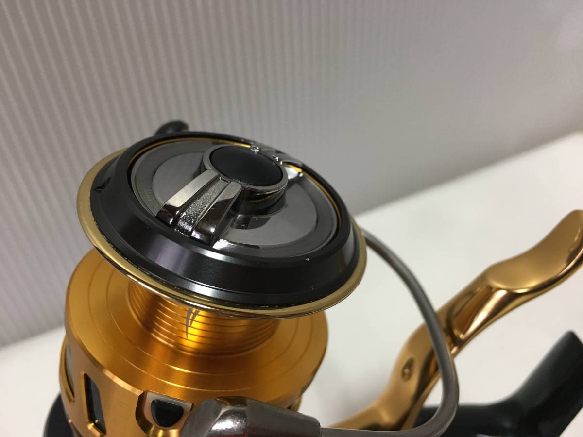 ダイワ 09 トーナメント ISO Z 3000LBD 中古品 ダイワ 09 トーナメント