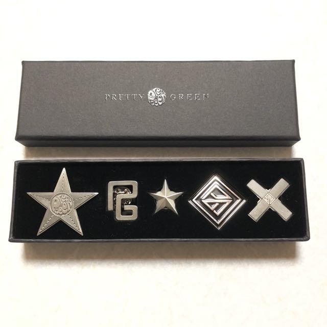 高品質，大得価 プリティーグリーン ピンバッジセット 5個 ボックス入り シルバーバッジ PINS レア 小物 アクセ 英国 リアム prettygreen(ピンバッジ)｜売買されたオークション情報、yahooの商品情報をアーカイブ その他
