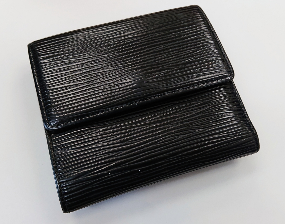 LOUIS VUITTON ルイヴィトン エピ 黒 二つ折り 財布 ポルトモネビエ