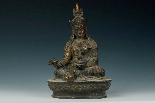 豊富な，セール 唐銅高彫り仏像 密教の金剛像 チベット收集 高２0cm A308(仏像)｜売買されたオークション情報、yahooの商品情報をアーカイブ公開 - オークファン 仏像