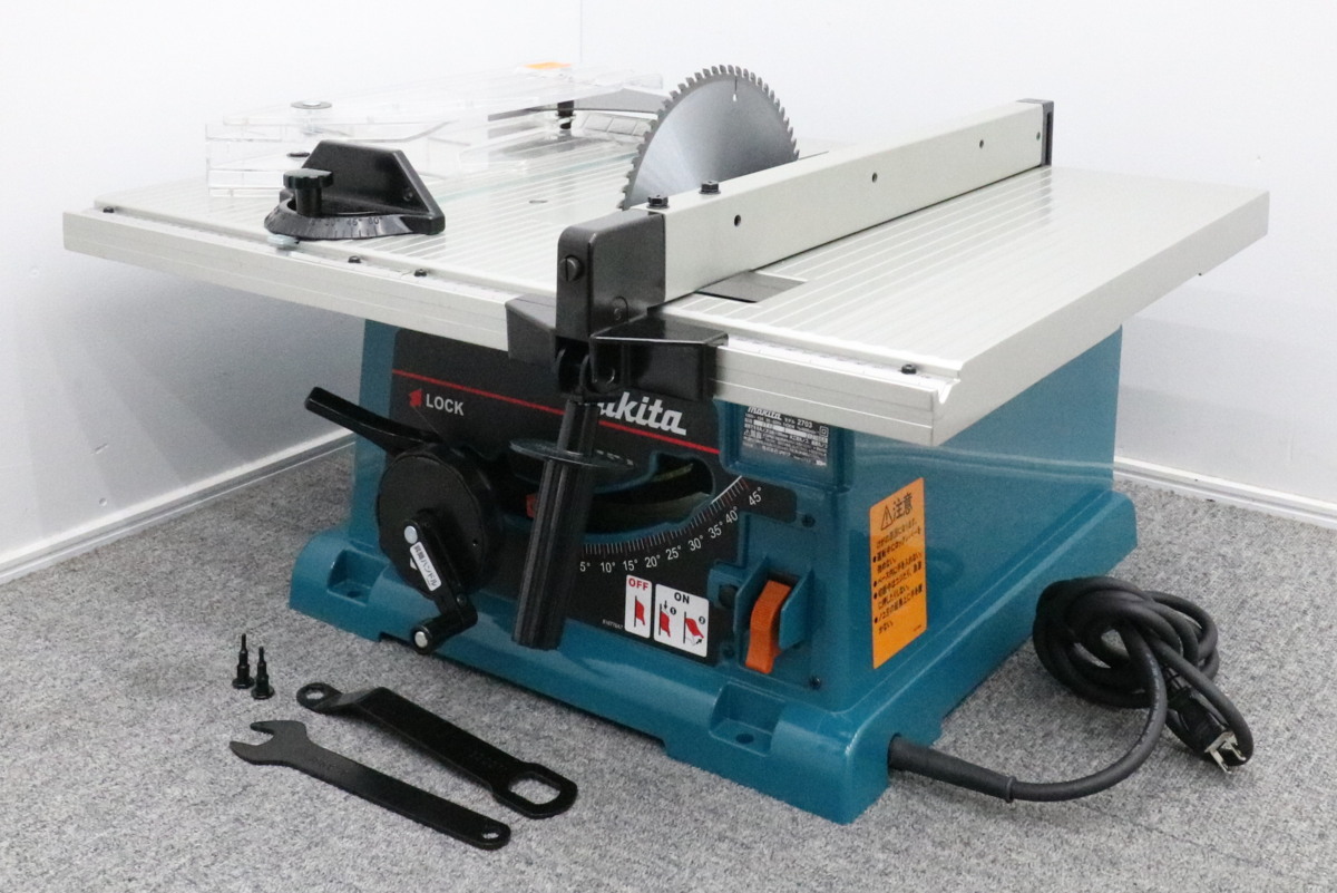 数回使用の makita マキタ マルノコ盤 2703 チップソー付き 動作良好 DIY等に最適 丸ノコ 220mm 260mm 木工用丸ノコ ...
