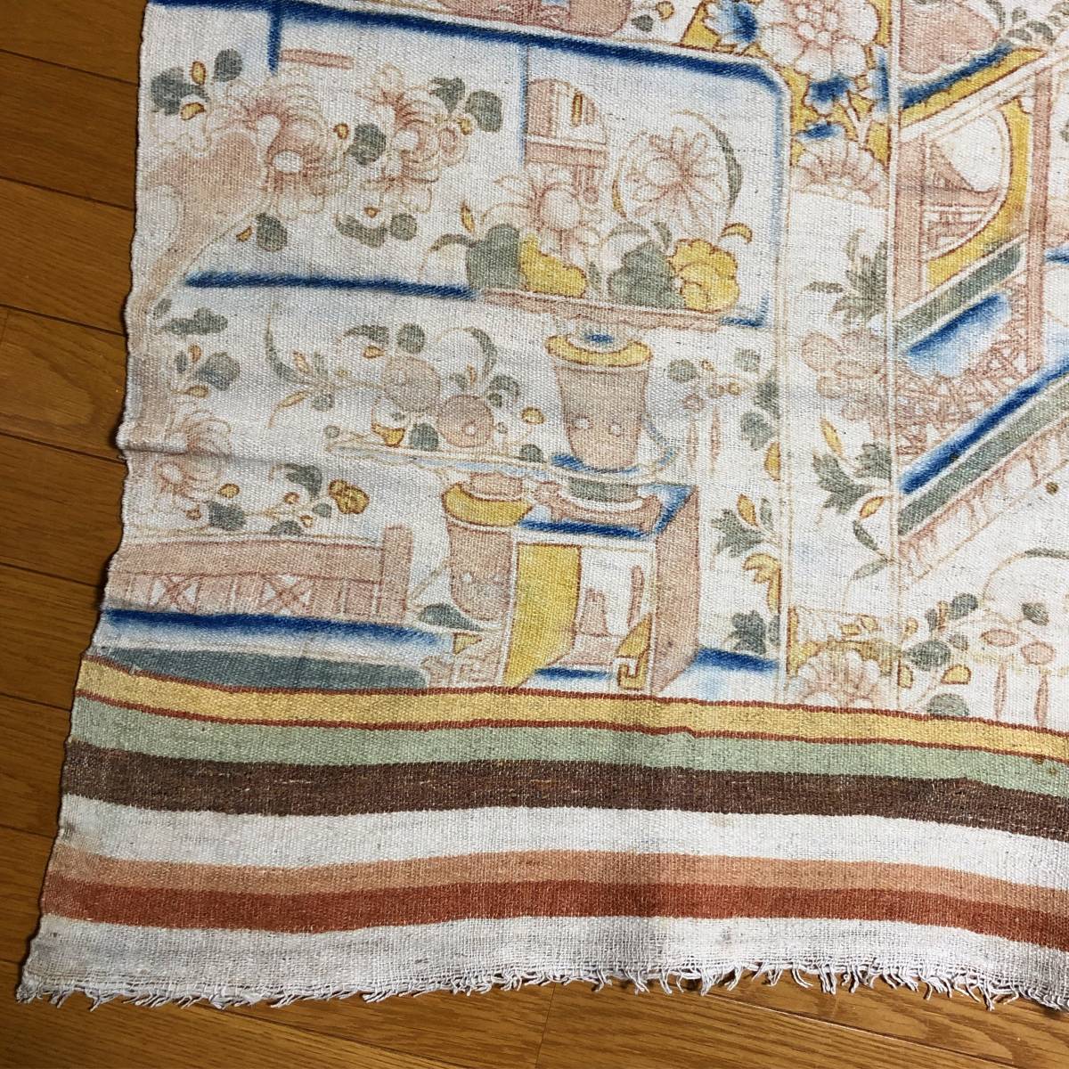 李朝民画 李朝 - 李朝！朝鮮綴！花文房具図綴れ織！手描き！本物！19世紀保証！ 絹本着色（朝鮮古美術 検 朝鮮民 李朝後期、18～19世紀◇鵲虎図額装 紙 冊架図 文房図 五朝鮮絵画 Yahoo!オークション 「花鳥図」李朝 李 蔬果