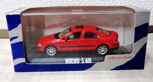 □ Minichamps ミニチャンプス 1/43 ボルボ S60 （レッド） 乗用車