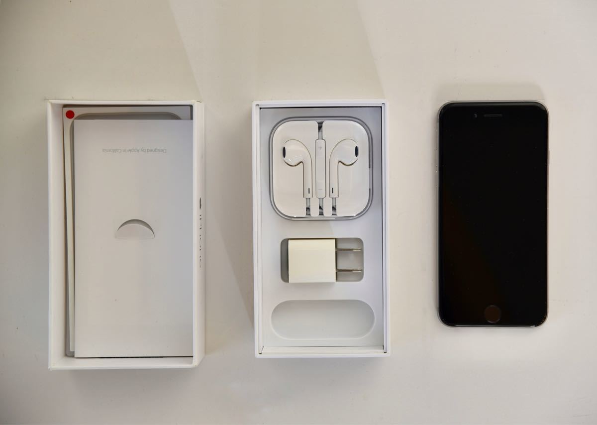 【美品】iPhone6 スペースグレイ 64GB docomo 判定○ 残債無 箱 付属品付き