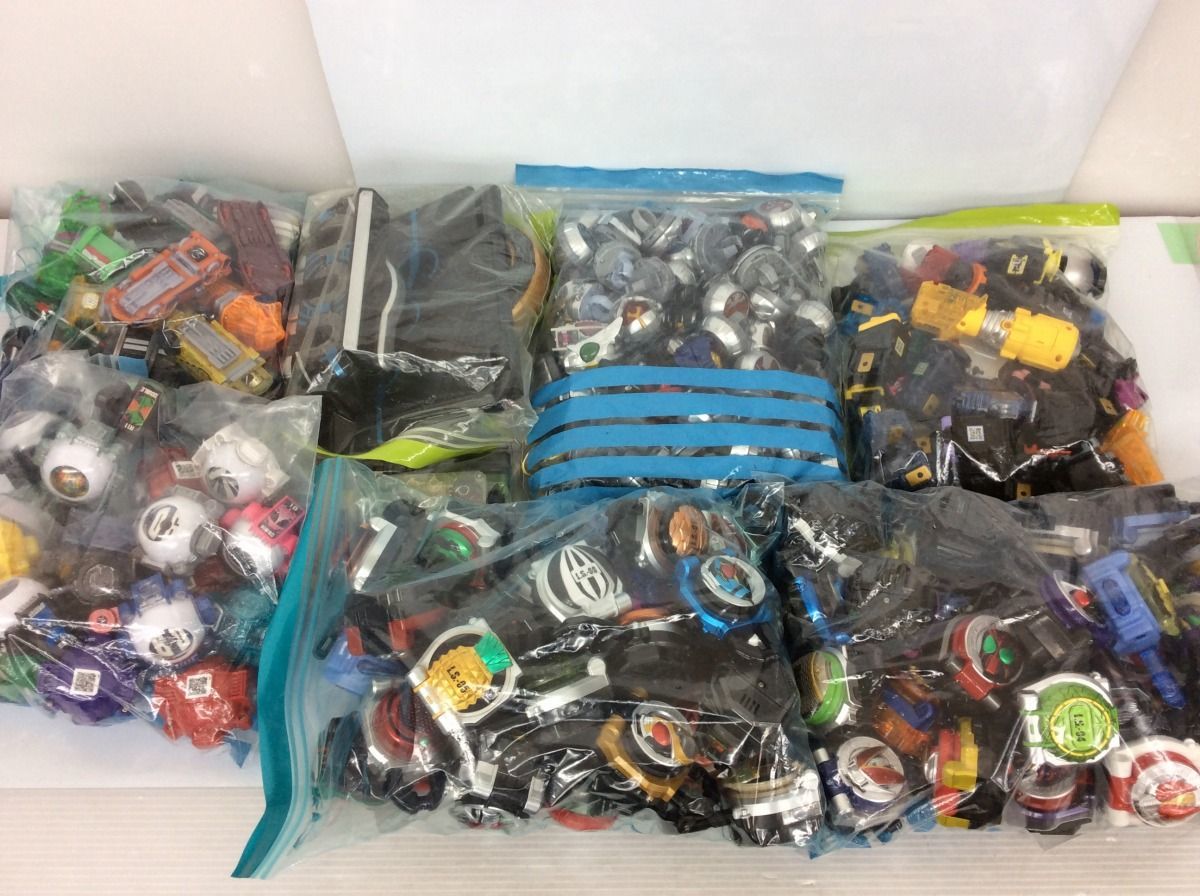 未検品ジャンク ほぼ仮面ライダー? グッズ まとめ売り おもちゃ DC03