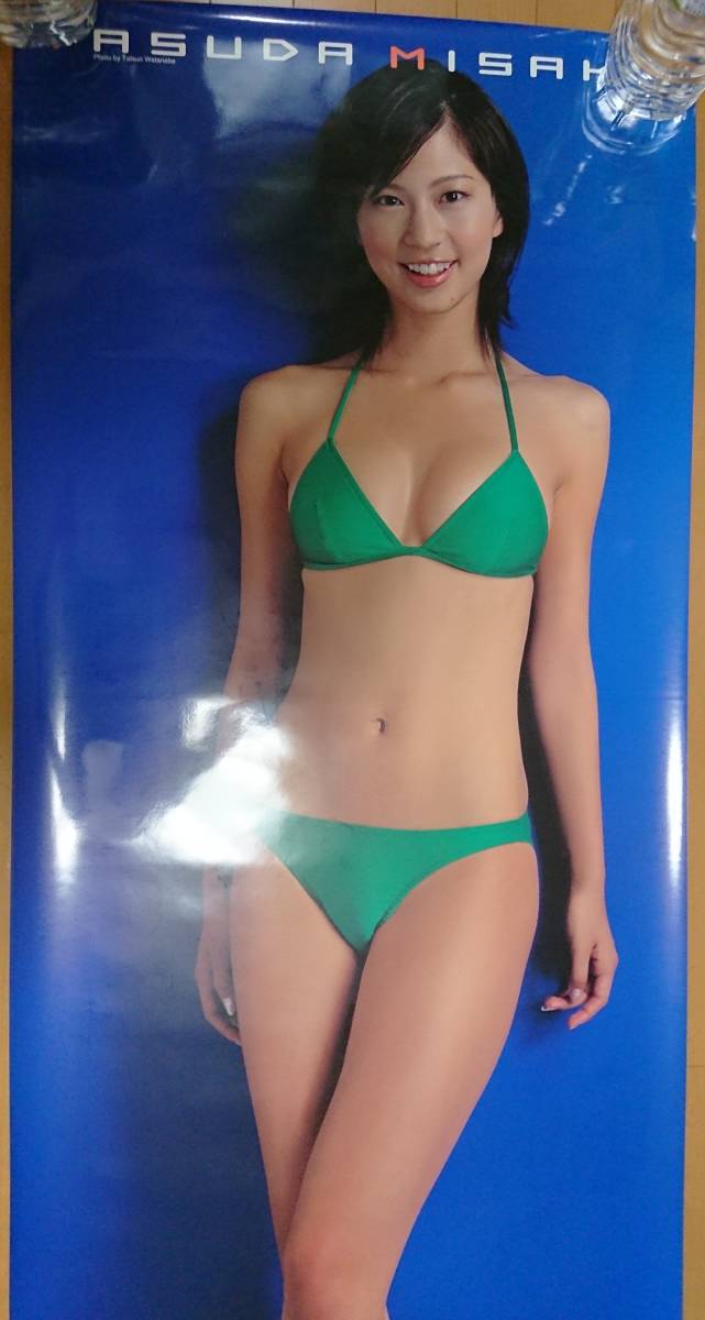 安田美沙子　等身大　ポスター　ビキニ_1