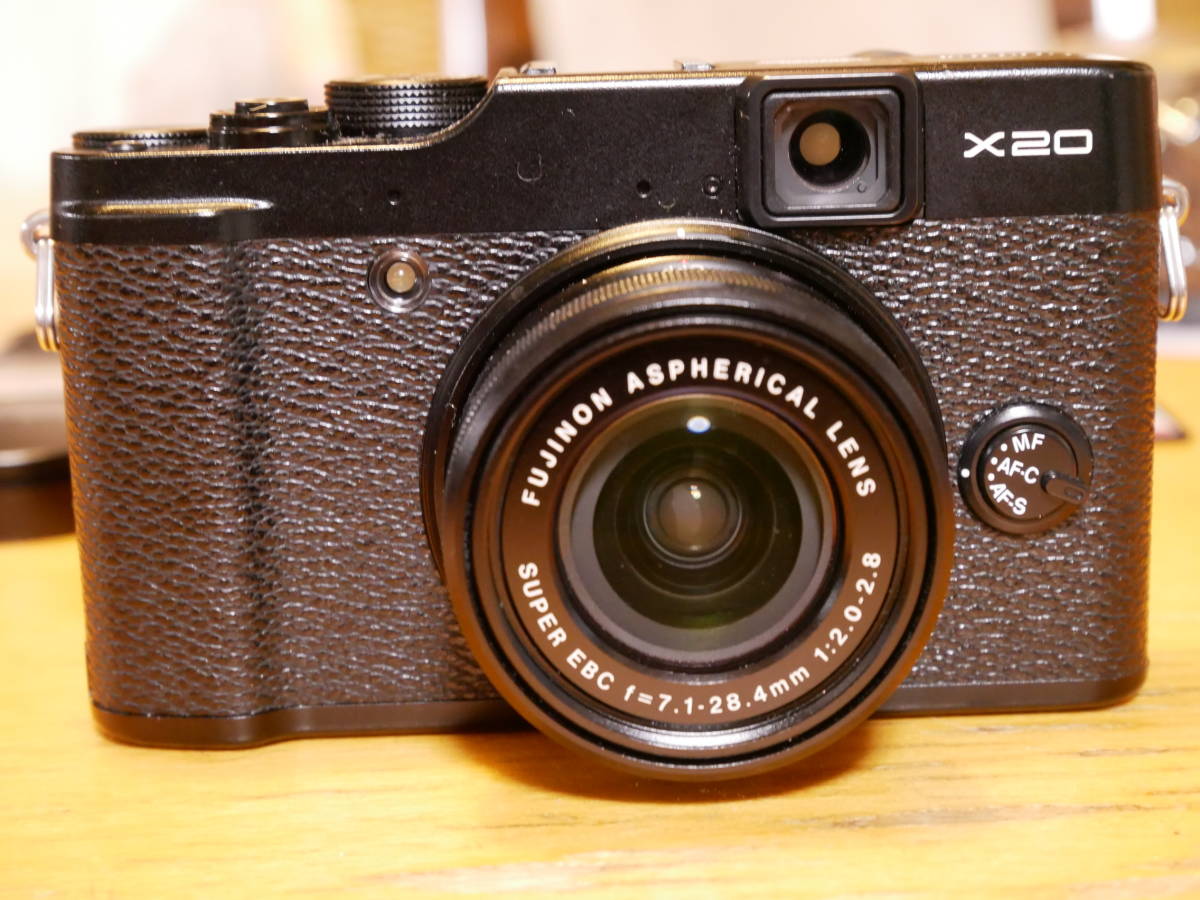 ☆ FUJIFILM X20 ブラック 中古品 ☆ カメラ コンパクト 【公式通販】