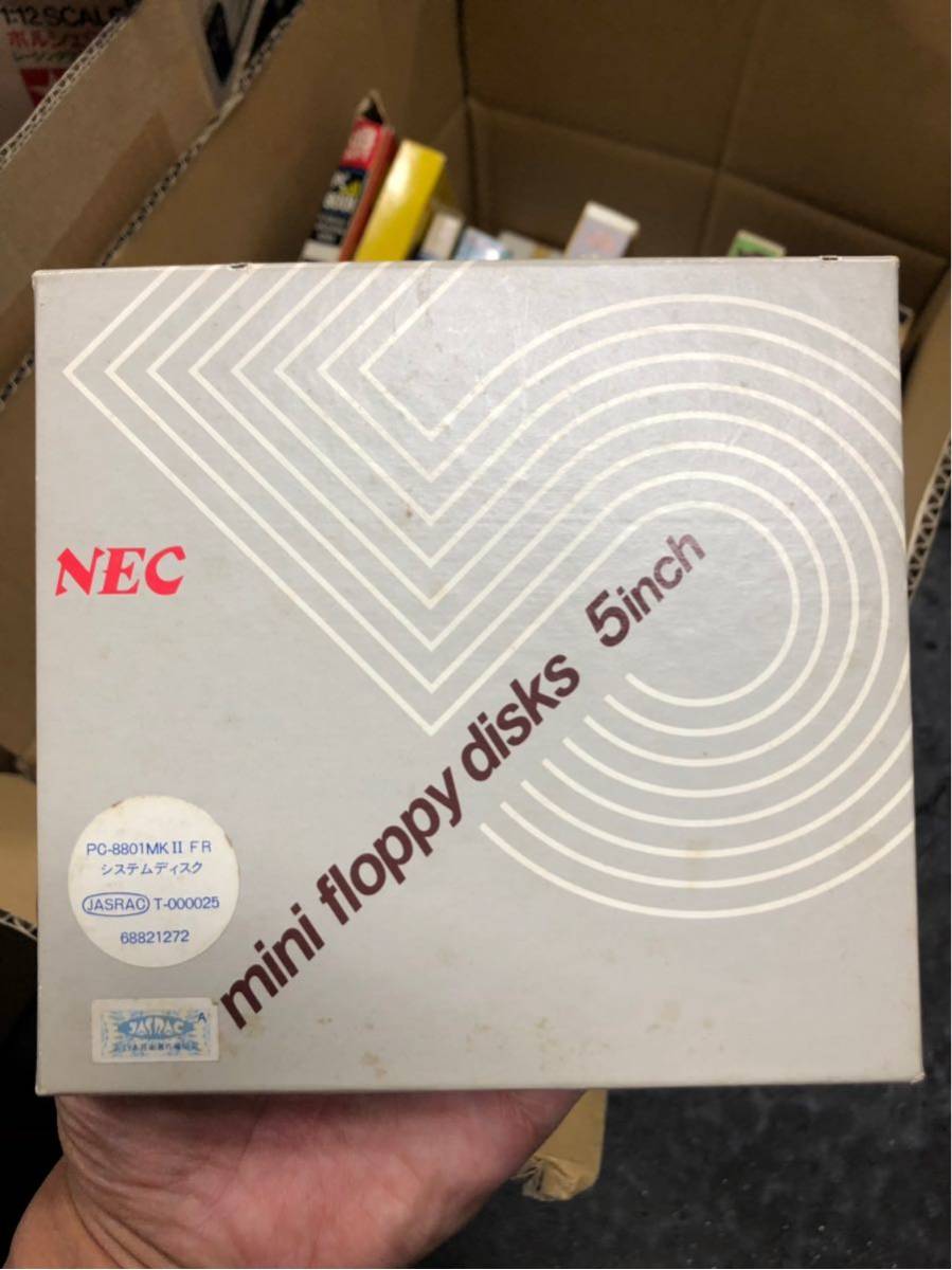 デスクトップPC 【通電のみOK】PC-8801MH本体 ジャンクパソコン5インチ