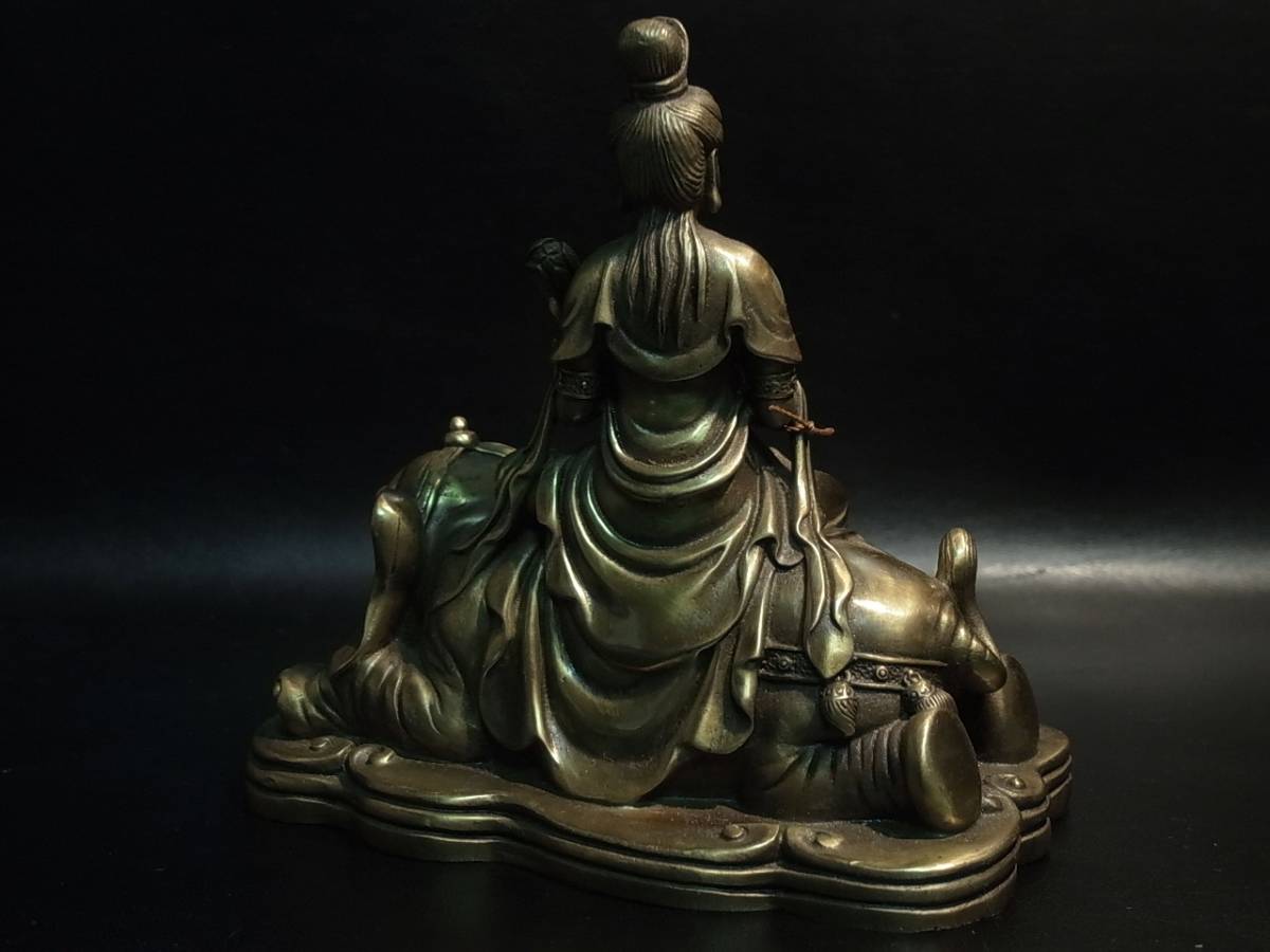 | 中村駿 普賢菩薩像 仏像 普賢菩薩 仏像普賢菩薩騎象像 作 仏像ワールド 坐像 普賢菩薩が白象に乗っている仏像「普賢菩薩騎象像」が1&frasl;10サイズ 販売 象台坐 柘植 普賢菩薩騎象像 仏像や木彫り・縁起物などの販売・通販 文化遺産オンライン