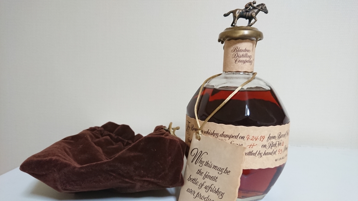 お得，人気SALE 特級ブラントン 1989年 ブラントン Blanton's シングルバレル バーボン ウイスキー 750ml 46.5％ 古酒 未開栓(バーボン)｜売買されたオークション情報、yahooの商品情報をアーカイブ公開 - オー バーボン