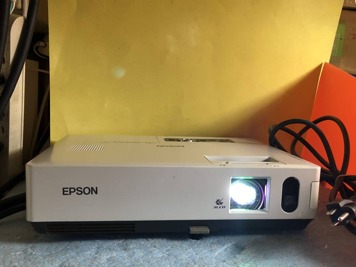 EPSON EMP-1825 ☆3500ルーメン 動作確認済