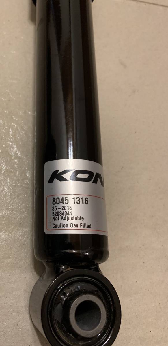 アバルト595 コンペティツィオーネの純正サスペンションです。（KONI