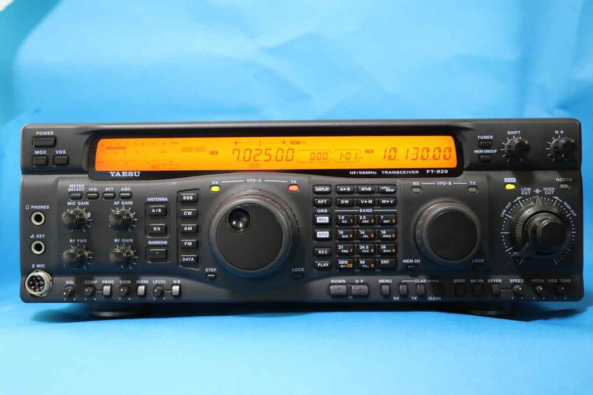 YAESU （ヤエス）FT-920オールモード・HF/50MHz 100W YAESU FT