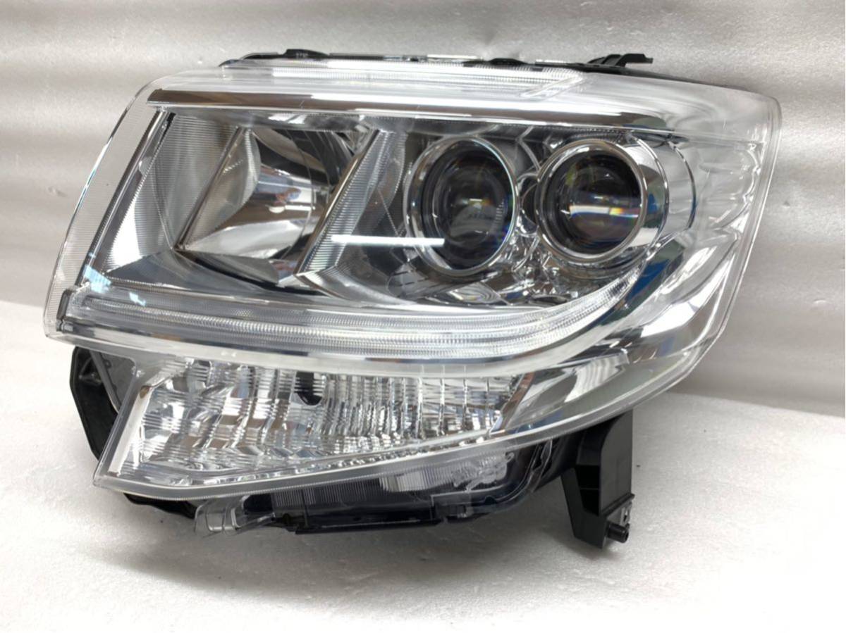 タントカスタム LA600S LED 左ヘッドライト LA600S 左 タントカスタム 100-51392 前期 助手席側