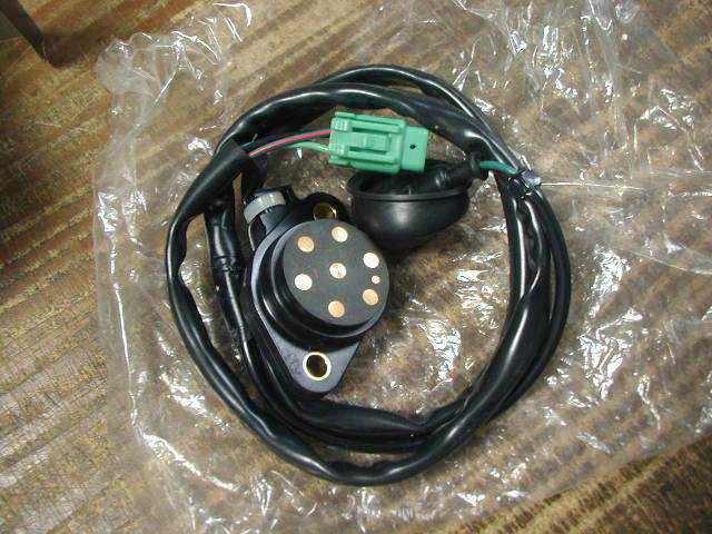 37508☆1400GT-R/ZZR1400/ZX-14R☆未使用・ニュートラルスイッチ