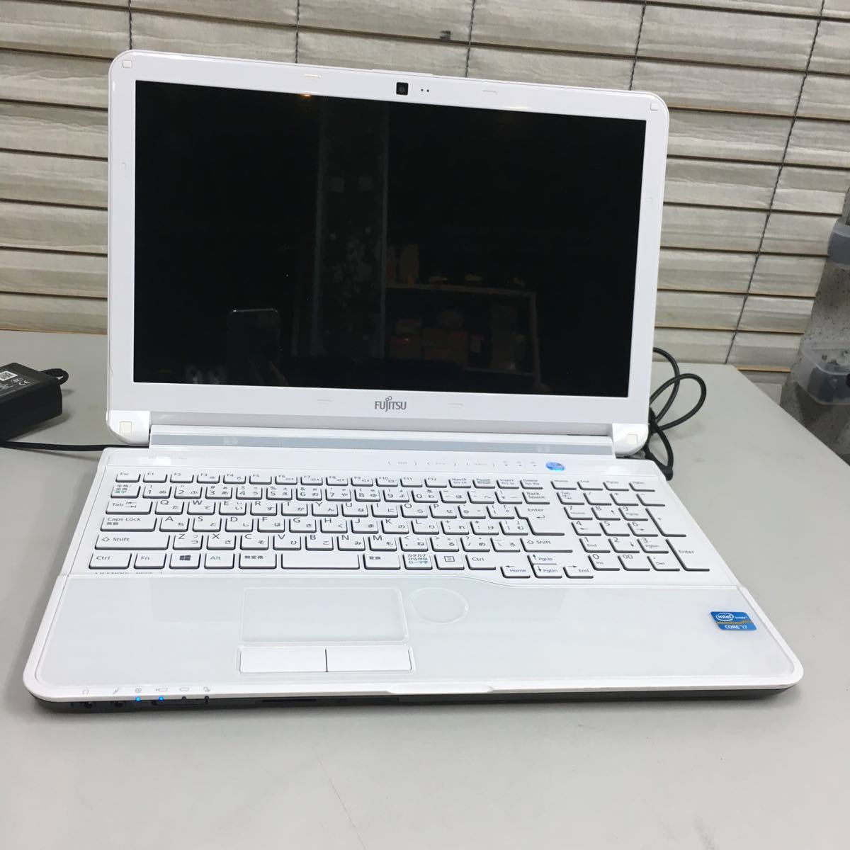 B850 FUJITSU LIFEBOOK AH53/K Windows8 Core i7 現状品 富士通