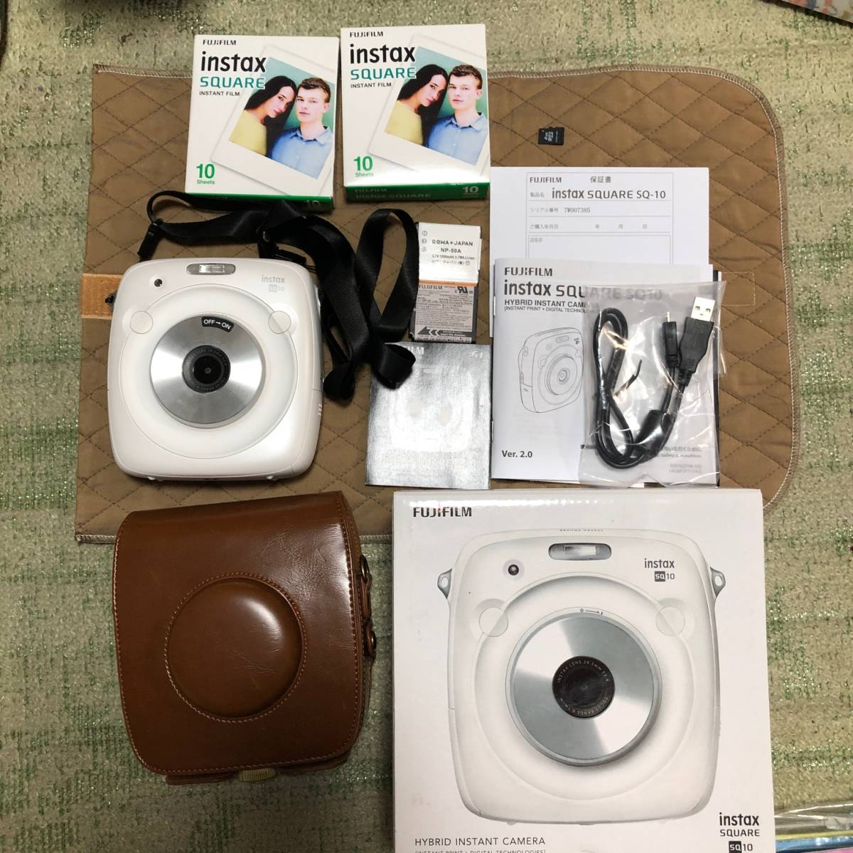 SQUARE instax | フィルム instax™ SQ10 富士フイルム : “チェキ” SQ1 