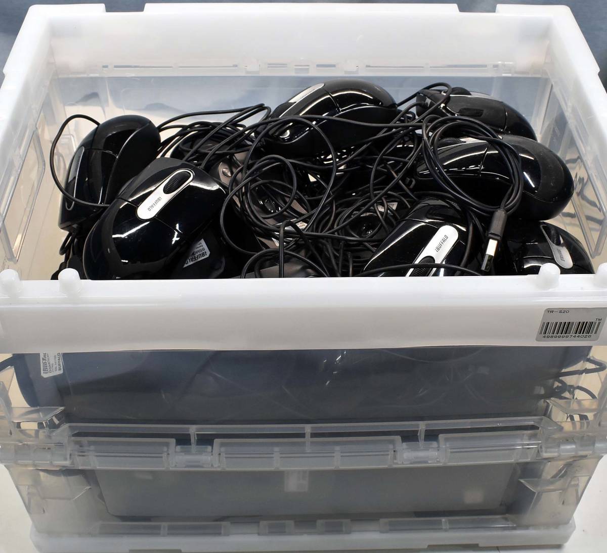 【驚きの破格値，定番人気】 50個セット バッファロー BSMOU07MBK USB接続 有線光学式マウス(黒)｜売買されたオークション情報、yahooの商品情報をアーカイブ公開 - オークファン USB光学式マウス