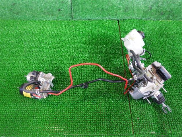 H22/10トヨタ プリウスZVW30■ブレーキマスターASSY■47050-47120■梱包サイズS■15324484■930473