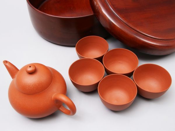 朱泥 急須 在銘 茶道具 煎茶道具 茶器 紫砂 中国宜興 中国古美術 白
