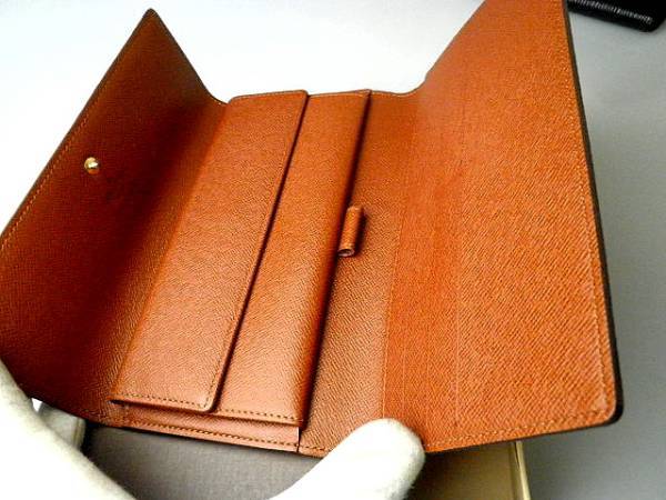 ■【超美品！】“ベタ＆ハガレ無し！”★ヴィトン　3つ折り長財布★M61215インターナショナル■【即決17，980円！】