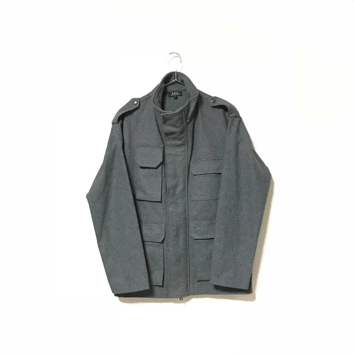 訳アリ フランス製★A.P.C. アーペーセー★ウール ミリタリーコート riri M-65 ジャケット ブルゾン ジップアップ グレー size S アーペーセー A.P.C. マフラー ｜A.P.C. | アーペーセー日本公式オンライン