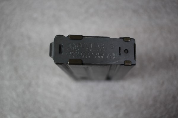 米軍実物 ベトナム戦米軍 M16用20連マガジン COLT社 M16（AR-