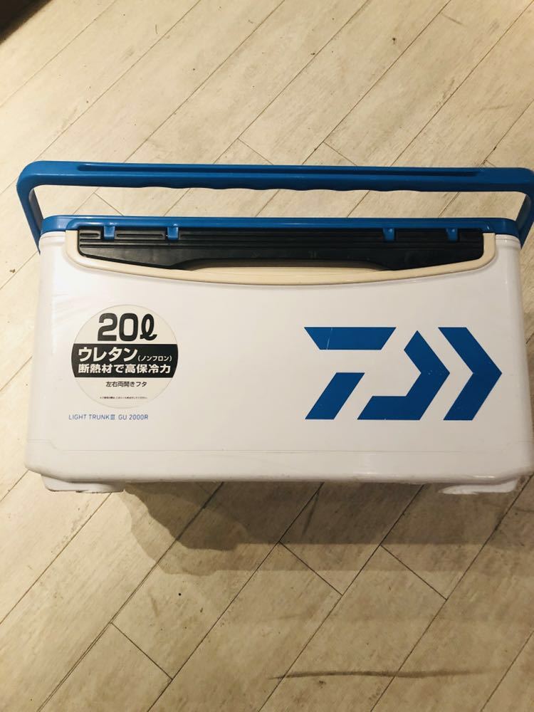 【豊富な，大人気】 ダイワ クーラーボックス ライトトランク3 ライトトランクIII GU-2000R(30L未満)｜売買されたオークション情報、yahooの商品情報をアーカイブ公開 - オークファン 30L未満