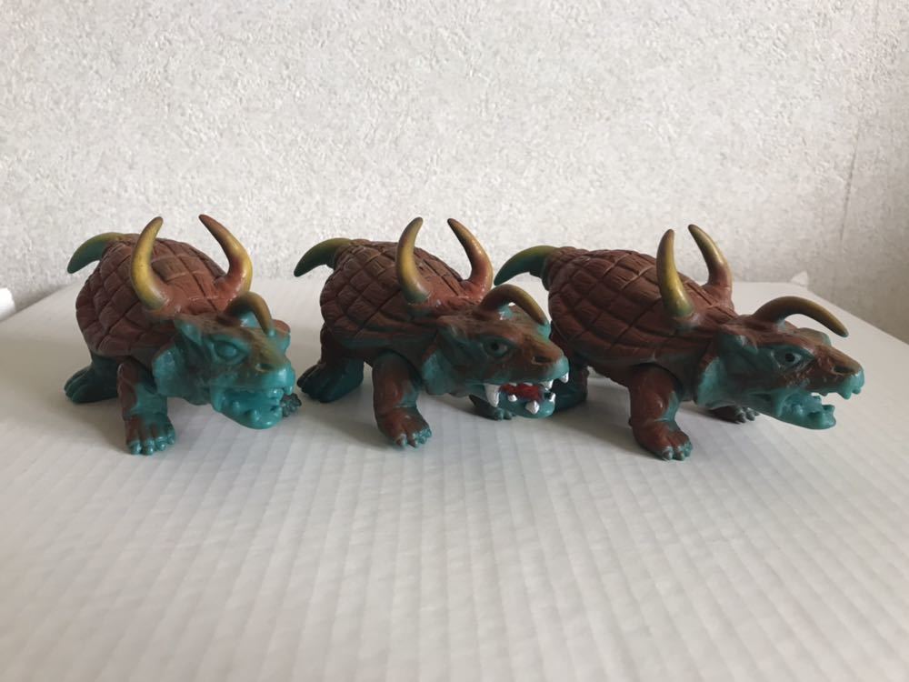 ウルトラ怪獣ソフビ「ノコギリン」ブルマァク 当時物 ミドルサイズ