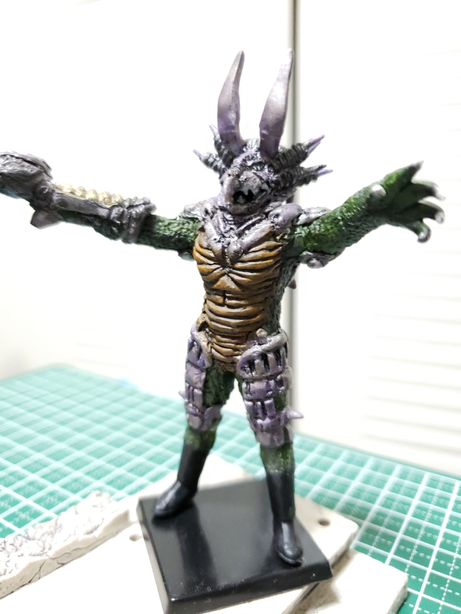 HGサイズ 仮面ライダーBLACK RX　ゲドリアン　改造 リペイント 完成品 HG 仮面ライダーBLACK RX グランザイラス 改造リペイント完成品の入札