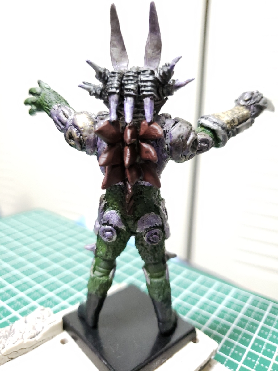 HGサイズ 仮面ライダーBLACK RX　ゲドリアン　改造 リペイント 完成品 HG 仮面ライダーBLACK RX グランザイラス 改造リペイント完成品の入札