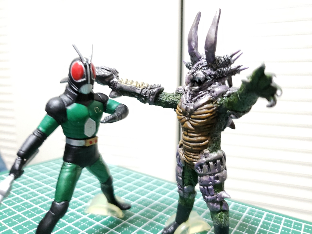 HG 仮面ライダーBLACK RX グランザイラス 改造リペイント完成品の入札