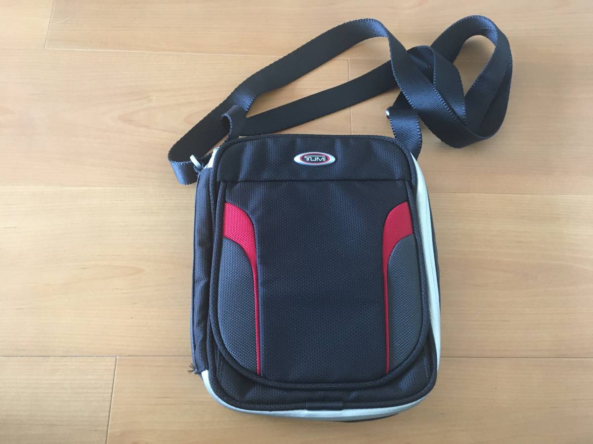 ＴＵＭＩ×ＤＵＣＡＴＩ　コラボ　ショルダーバッグ　斜め掛け　トゥミ　ドゥカティ　ブラック　